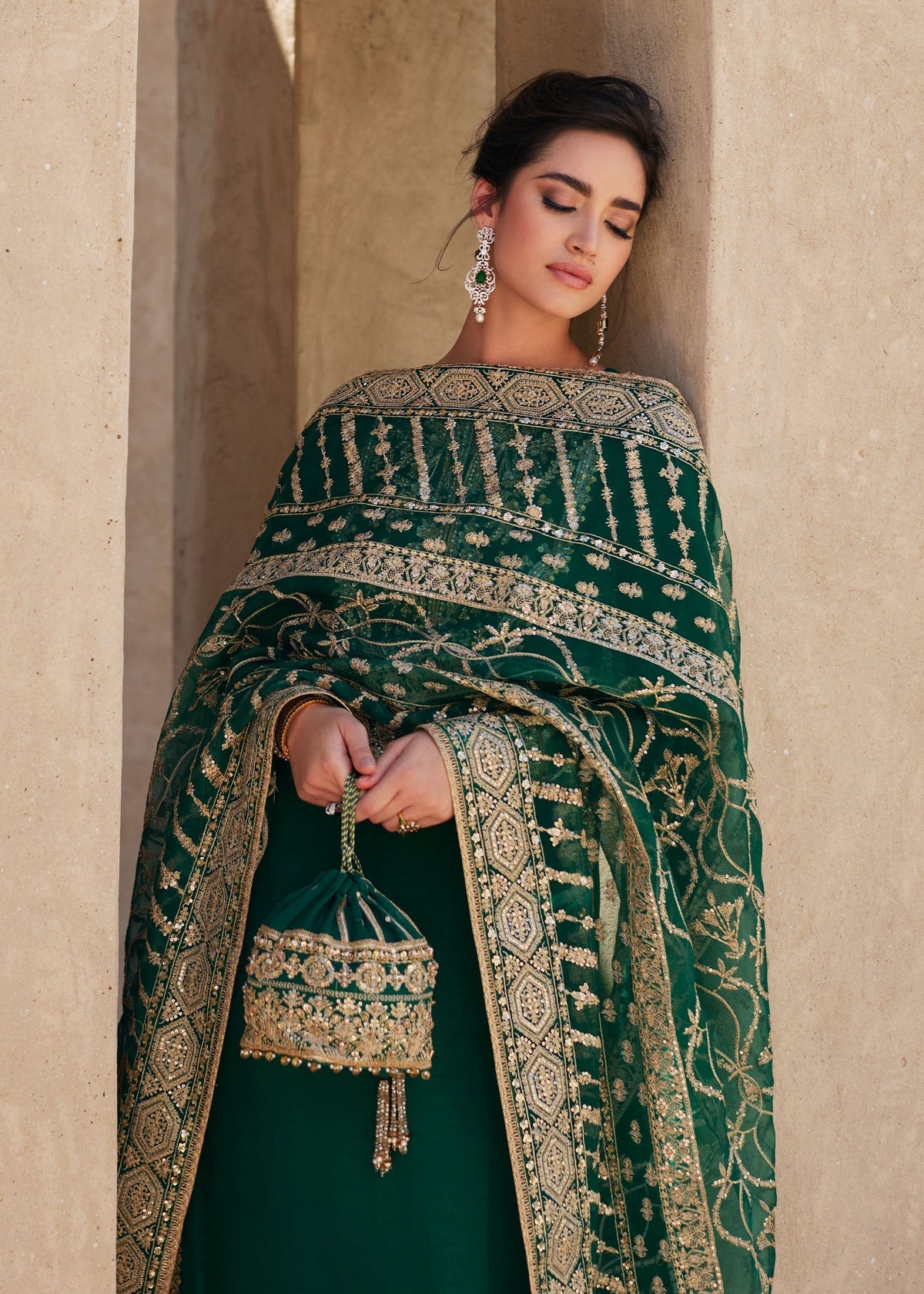 Zyra - Kanwal Malik