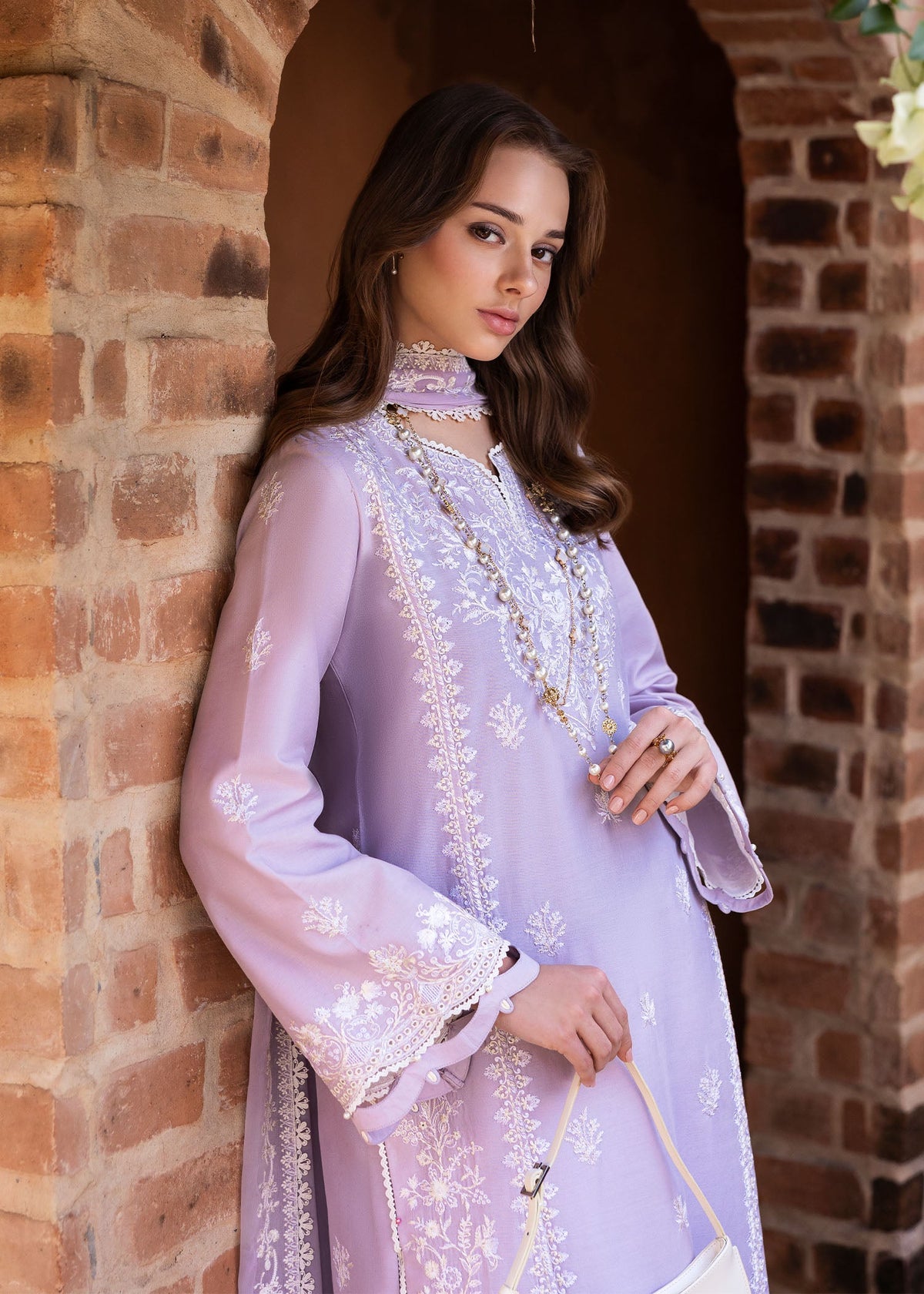 Zoe - Kanwal Malik