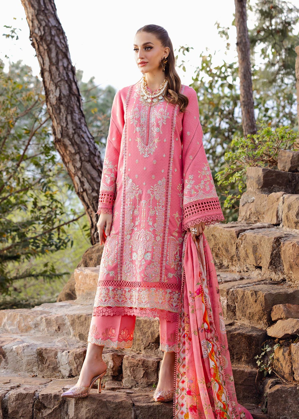 Zoey - Kanwal Malik