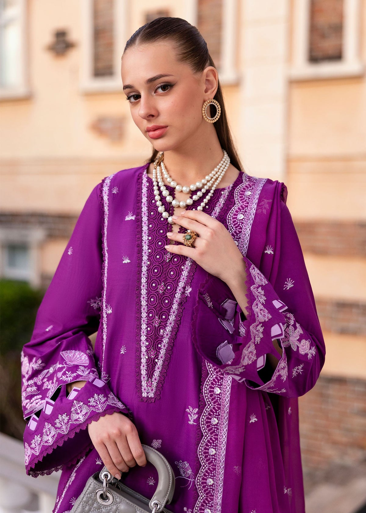 Cyra - Kanwal Malik
