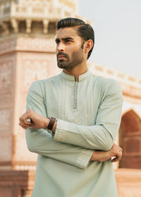 Faaris - Kanwal Malik