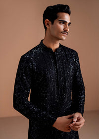 Nayal - Kanwal Malik